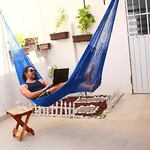 Habitación en casa particular Cuarto Privado, Hamacas, Nuevo Jacuzzi Rooftop, Cancún
