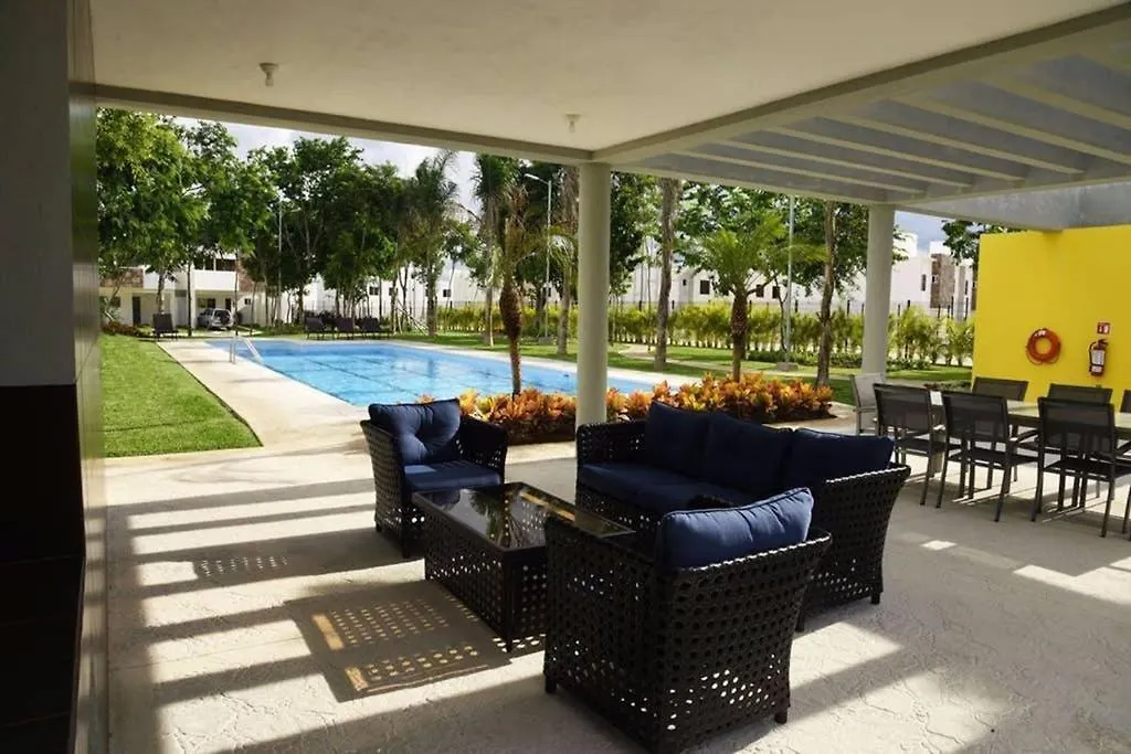 Apartamento Casa nueva con 3 recamaras y a un lado de alberca Cancún México