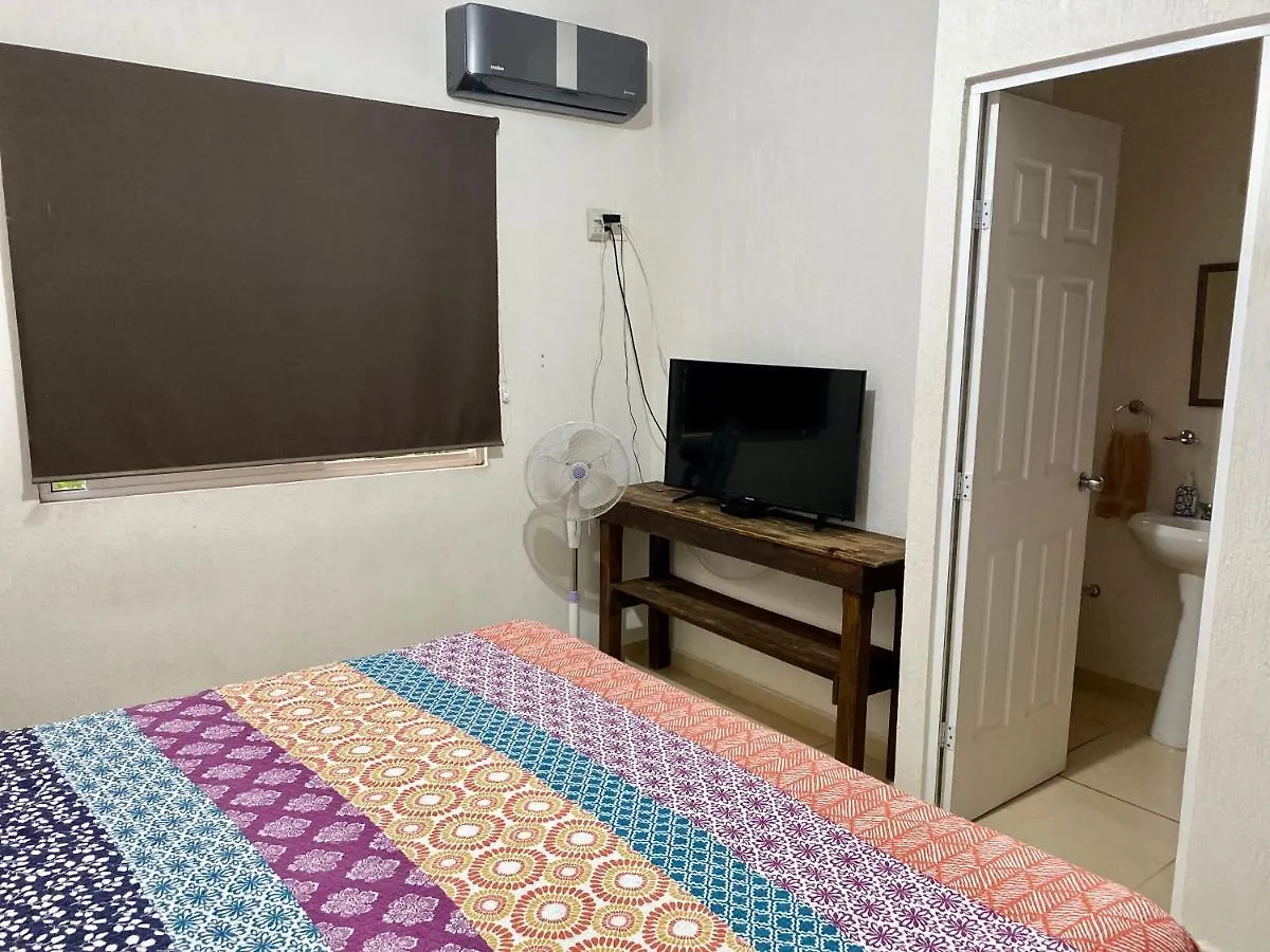 Apartamento Casa nueva con 3 recamaras y a un lado de alberca Cancún