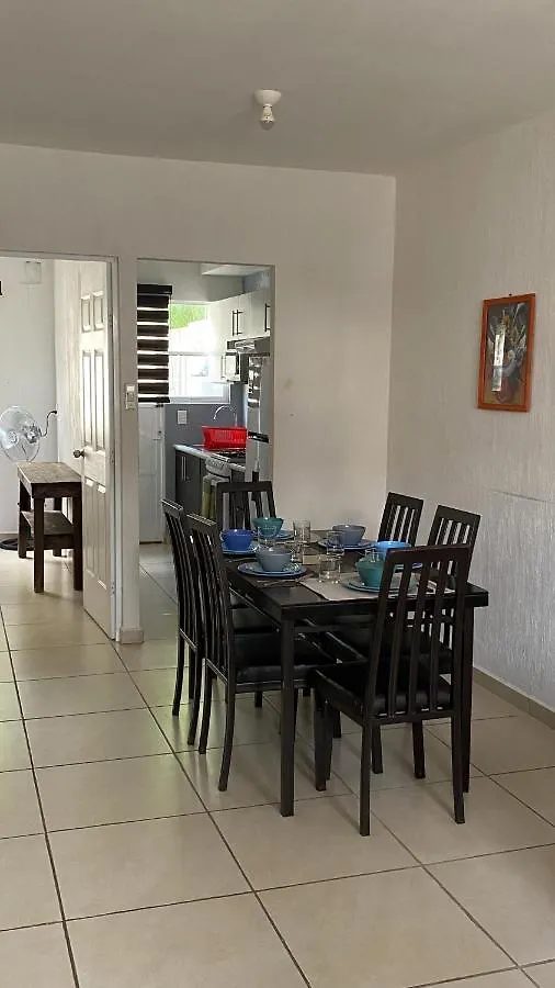 Apartamento Casa nueva con 3 recamaras y a un lado de alberca Cancún